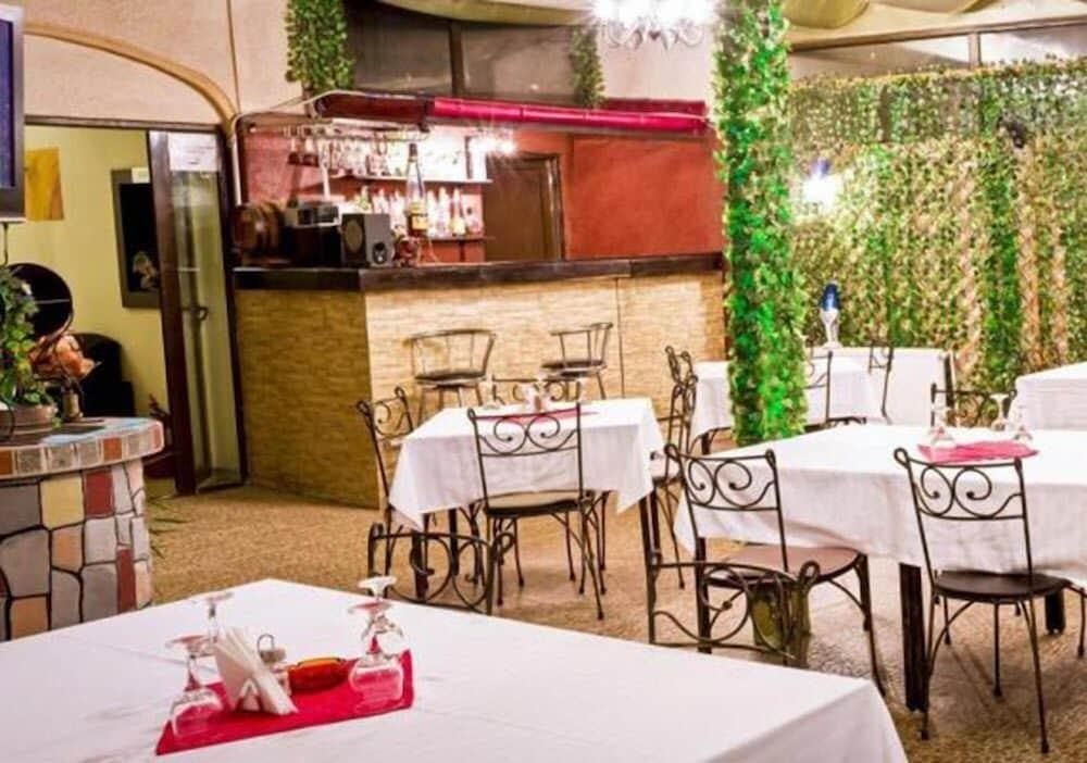 Hotel Eos Bukarest Eksteriør billede